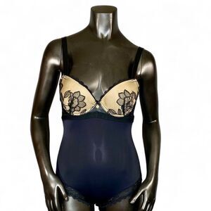 Daisy Fuentes Sexy Black Lace One Piece Lingerie Women's Size Medium Padded Bra